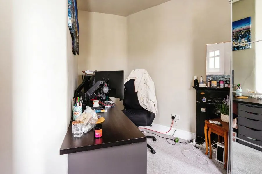 Goodman Road, London, E10, photo 10