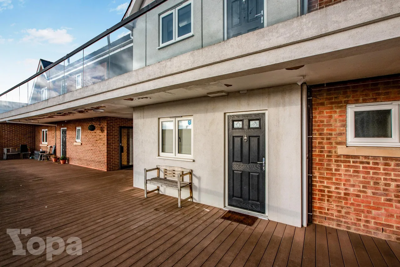 East Road, Welling, DA16, photo 6