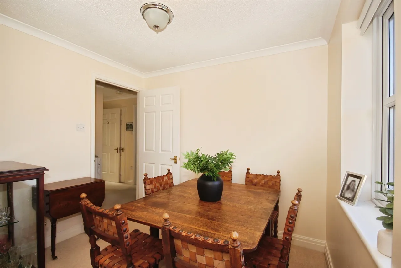 Saffron Meadow, Stratford-Upon-Avon, CV37, photo 8