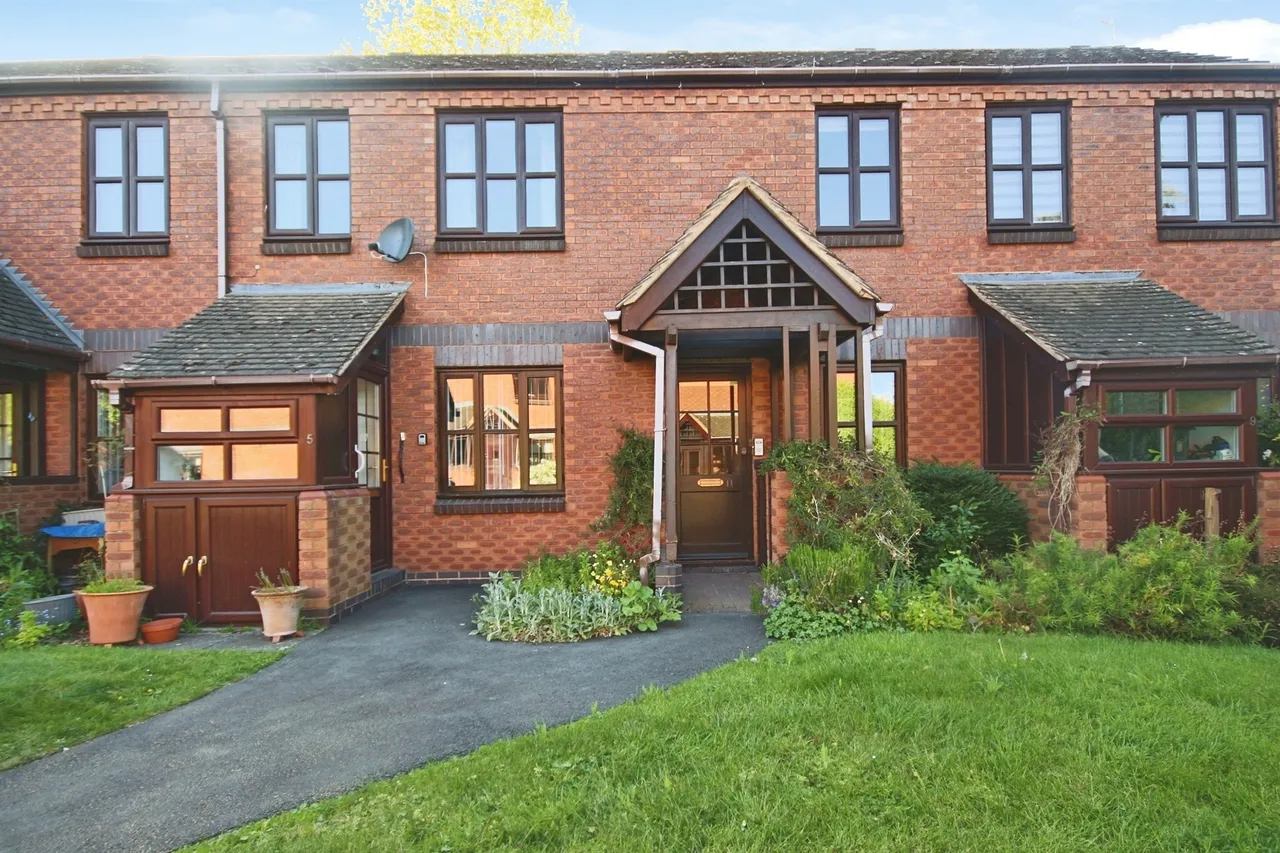 2 bed flat for sale, Saffron Meadow, Stratford-Upon-Avon, CV37