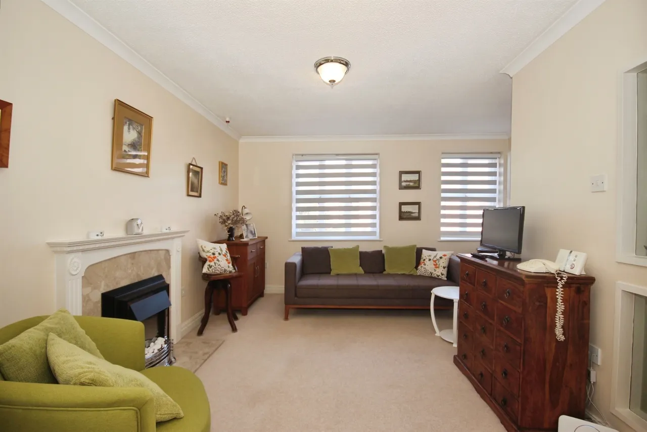Saffron Meadow, Stratford-Upon-Avon, CV37, photo 4