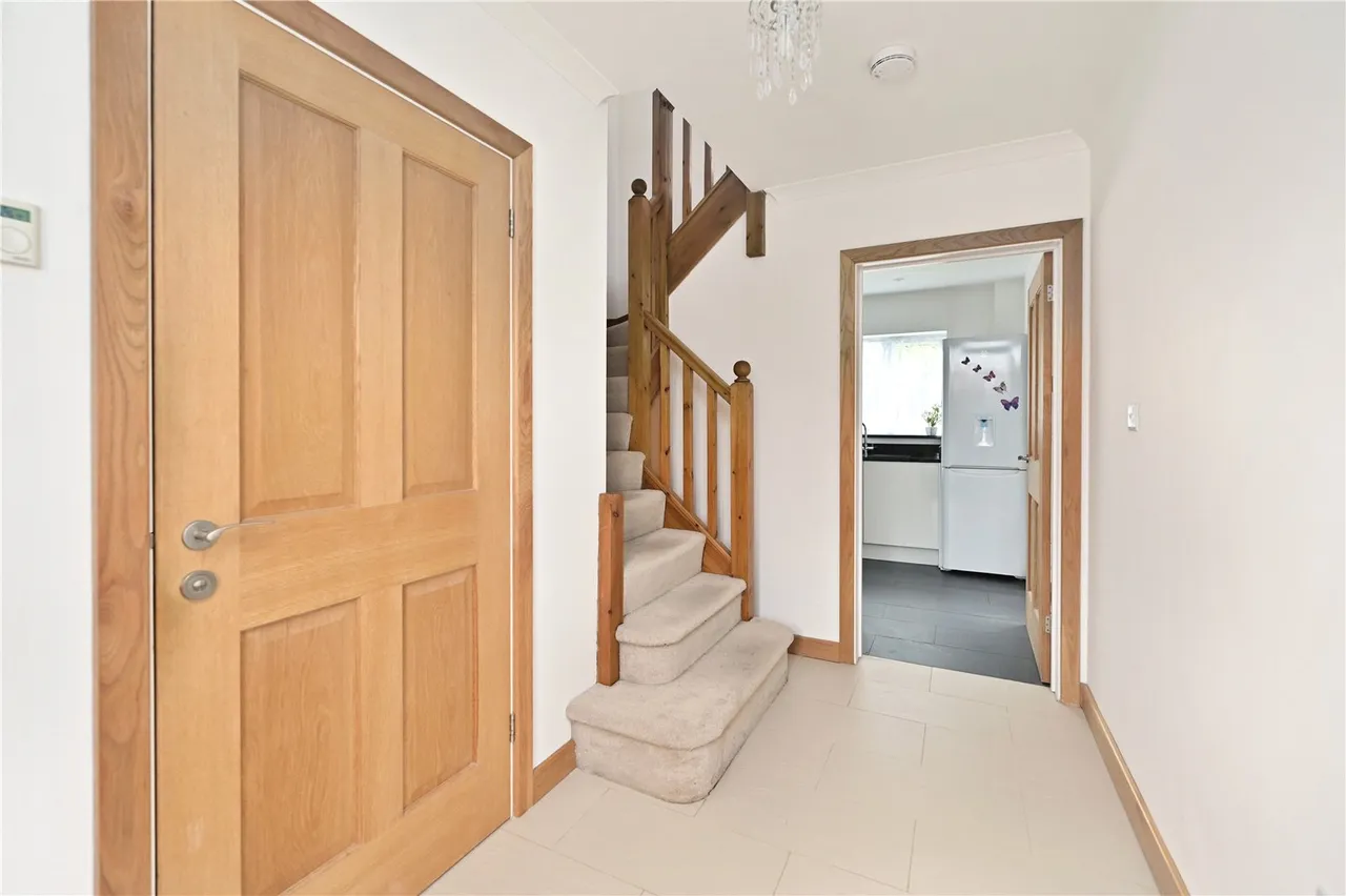 Bell Meadow Road, Hook, Hampshire, RG27 9HL, photo 8