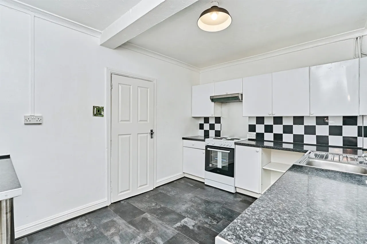 Aston Road, Willenhall, WV13, photo 7
