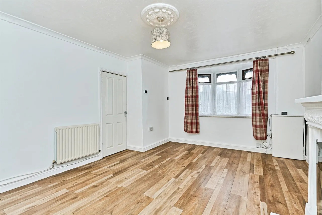 Aston Road, Willenhall, WV13, photo 2