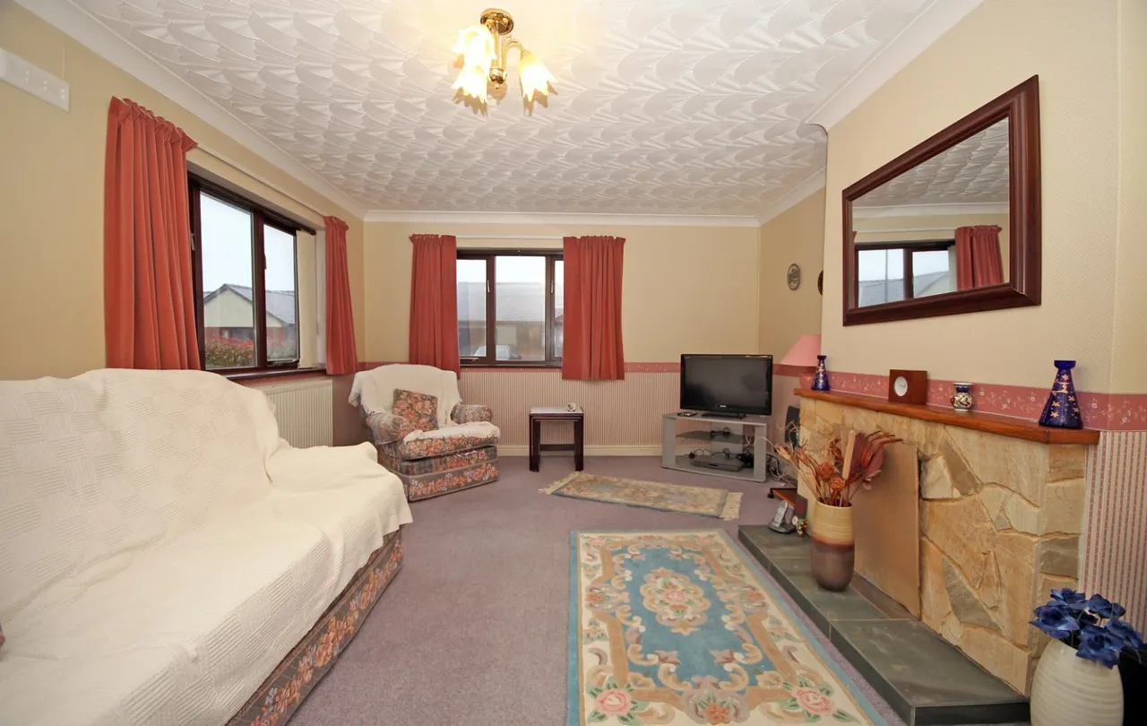 Llys Y Rhos, Rhostrehwfa, photo 25