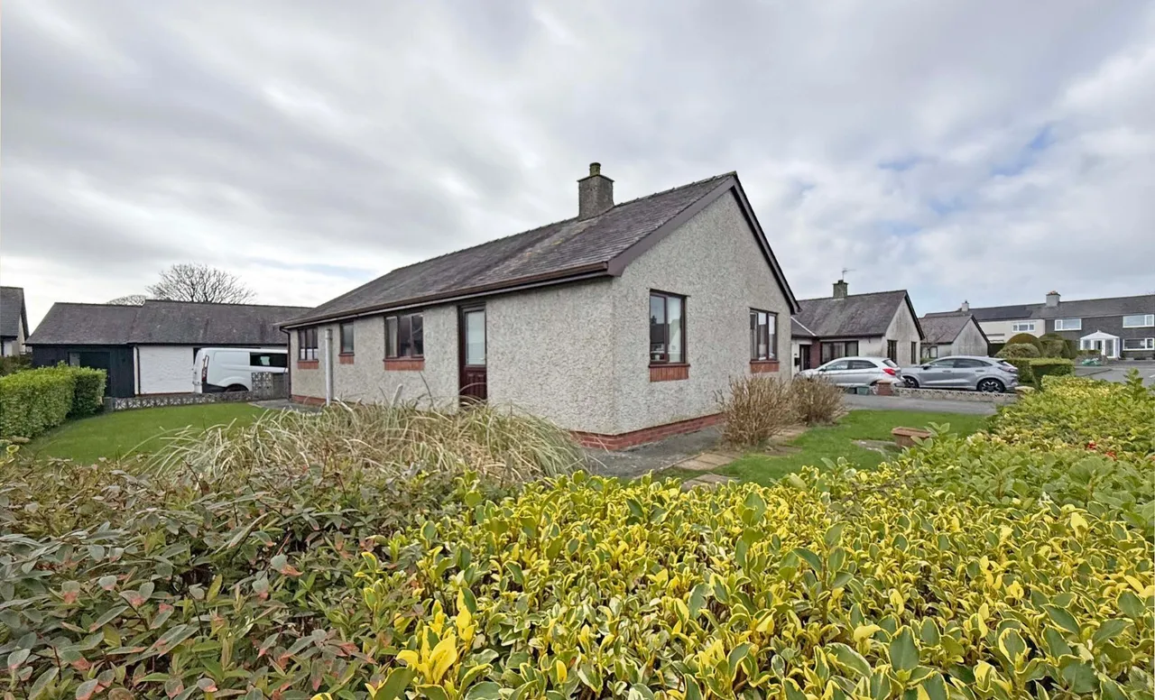 Llys Y Rhos, Rhostrehwfa, photo 17