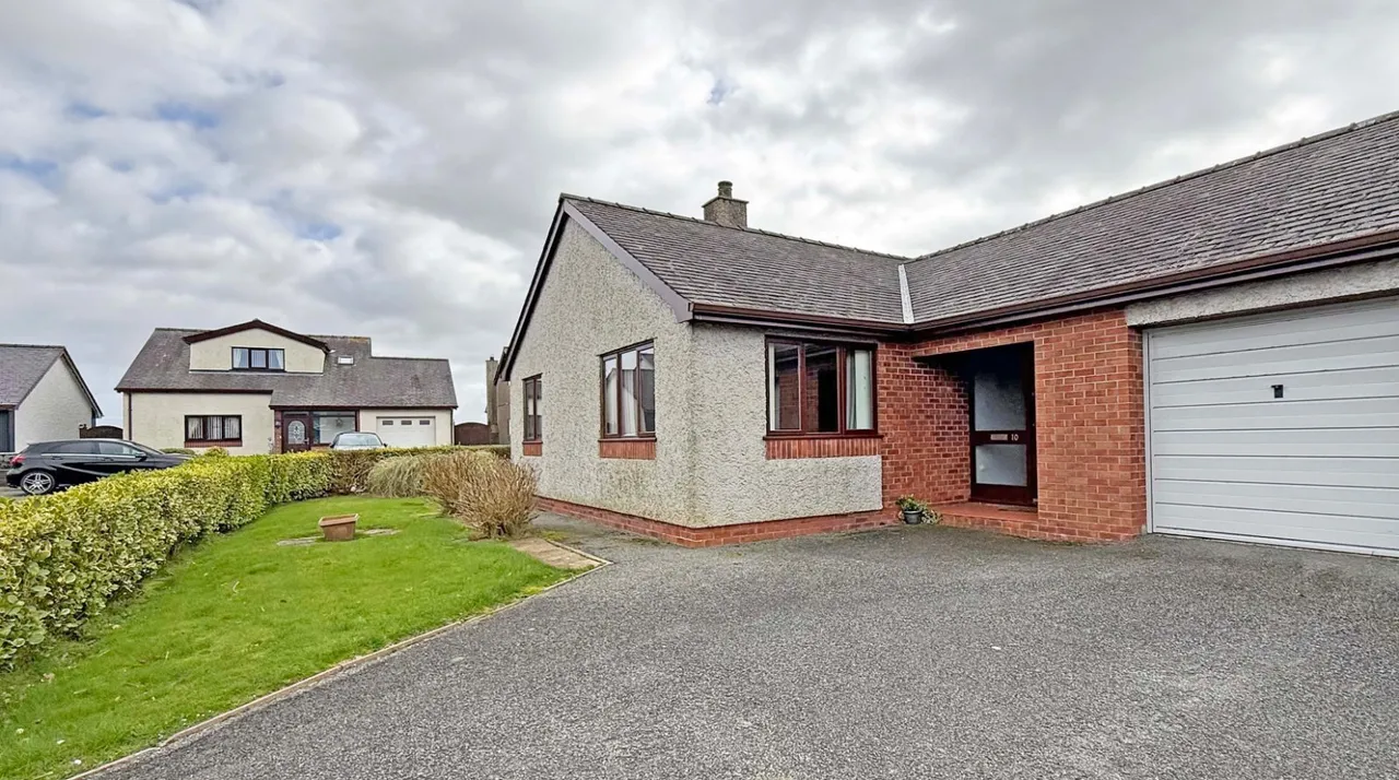 Llys Y Rhos, Rhostrehwfa, photo 15
