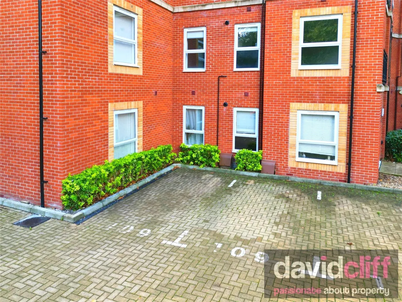 Edrich Grange, Crowthorne, RG45, photo 12