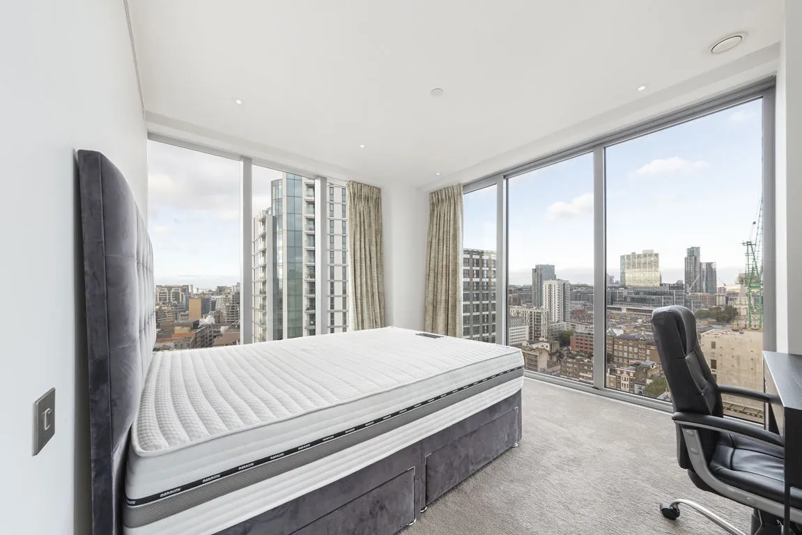 Alie Street, Aldgate East, photo 4