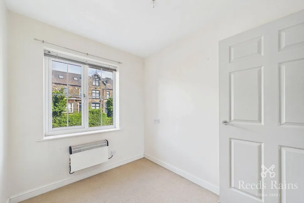 Woodhouse Road, Sheffield, S12, photo 8