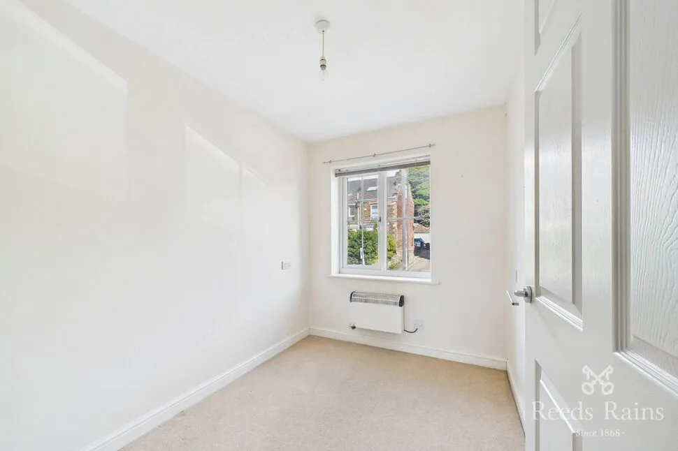 Woodhouse Road, Sheffield, S12, photo 11
