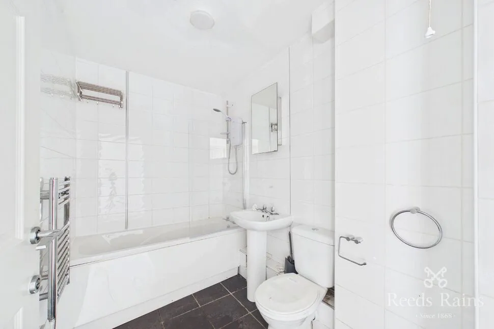 Woodhouse Road, Sheffield, S12, photo 7
