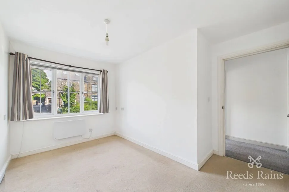 Woodhouse Road, Sheffield, S12, photo 9