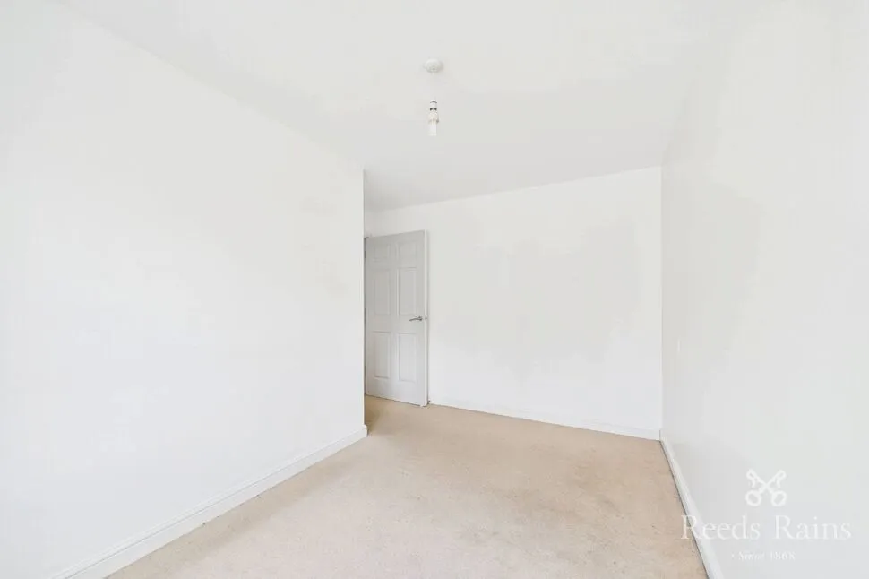 Woodhouse Road, Sheffield, S12, photo 10