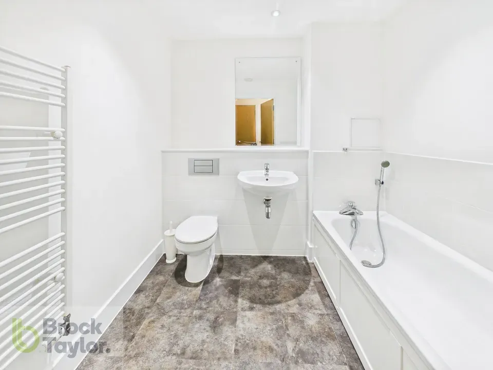 Lexington Drive, Haywards Heath, RH16, photo 8