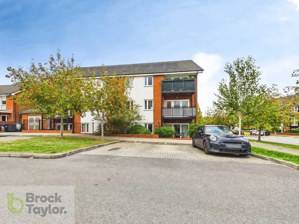 Lexington Drive, Haywards Heath, RH16, photo 11