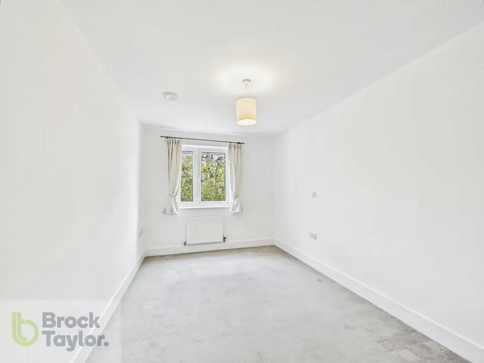 Lexington Drive, Haywards Heath, RH16, photo 18
