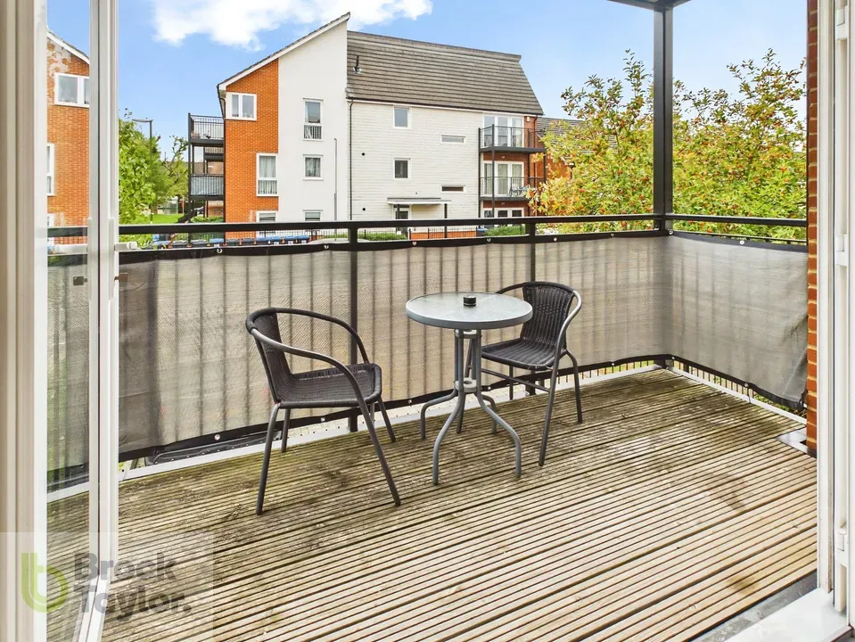 Lexington Drive, Haywards Heath, RH16, photo 3