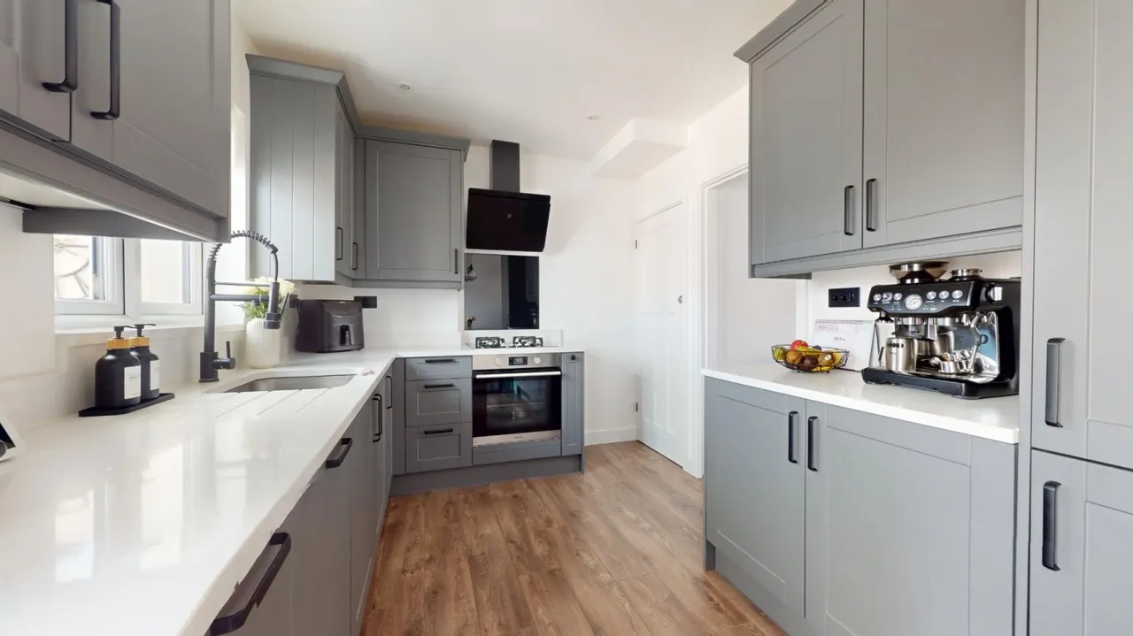 2 bed house for sale — Abbey Road, Gravesend , Kent, DA12 1RG