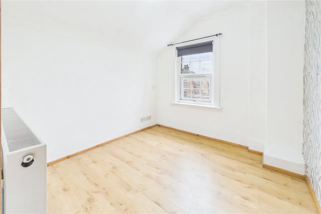 Kings Road, Newbury, RG14, photo 8