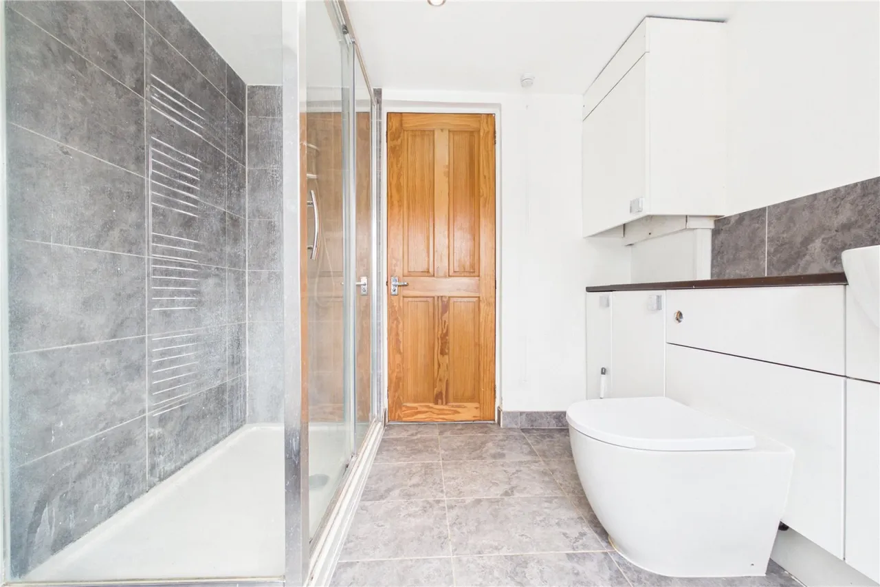 Kings Road, Newbury, RG14, photo 12