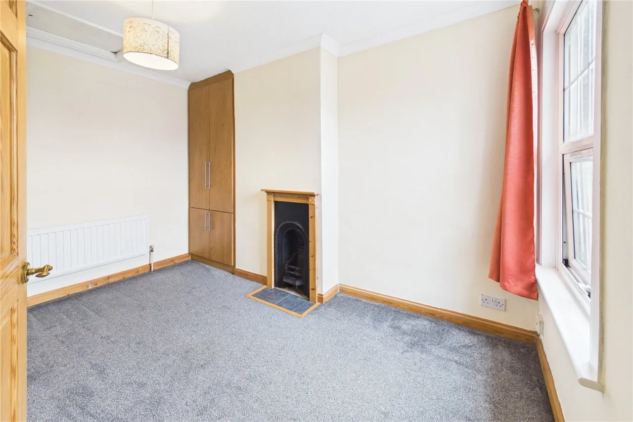 Kings Road, Newbury, RG14, photo 9