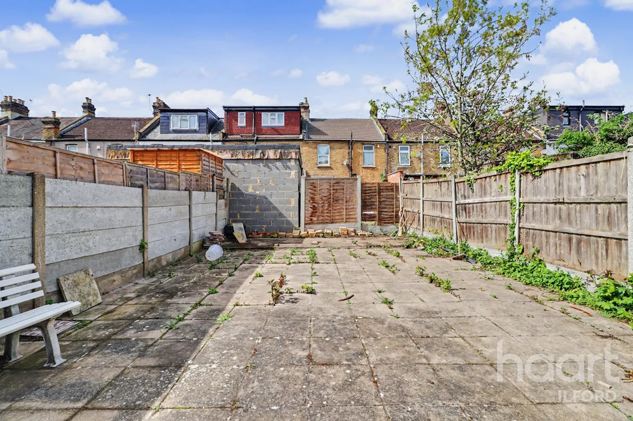 Grosvenor Road, Ilford, IG1, photo 4