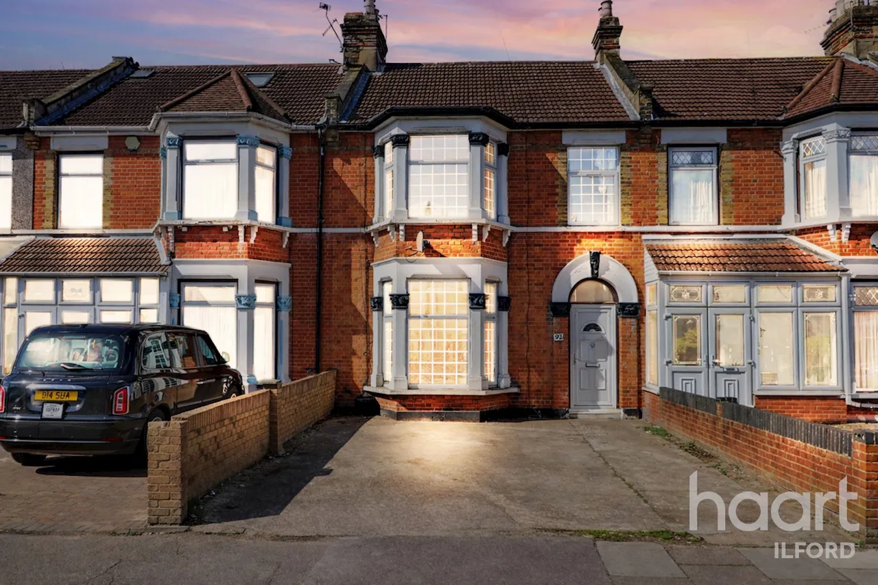 Grosvenor Road, Ilford, IG1, photo 2