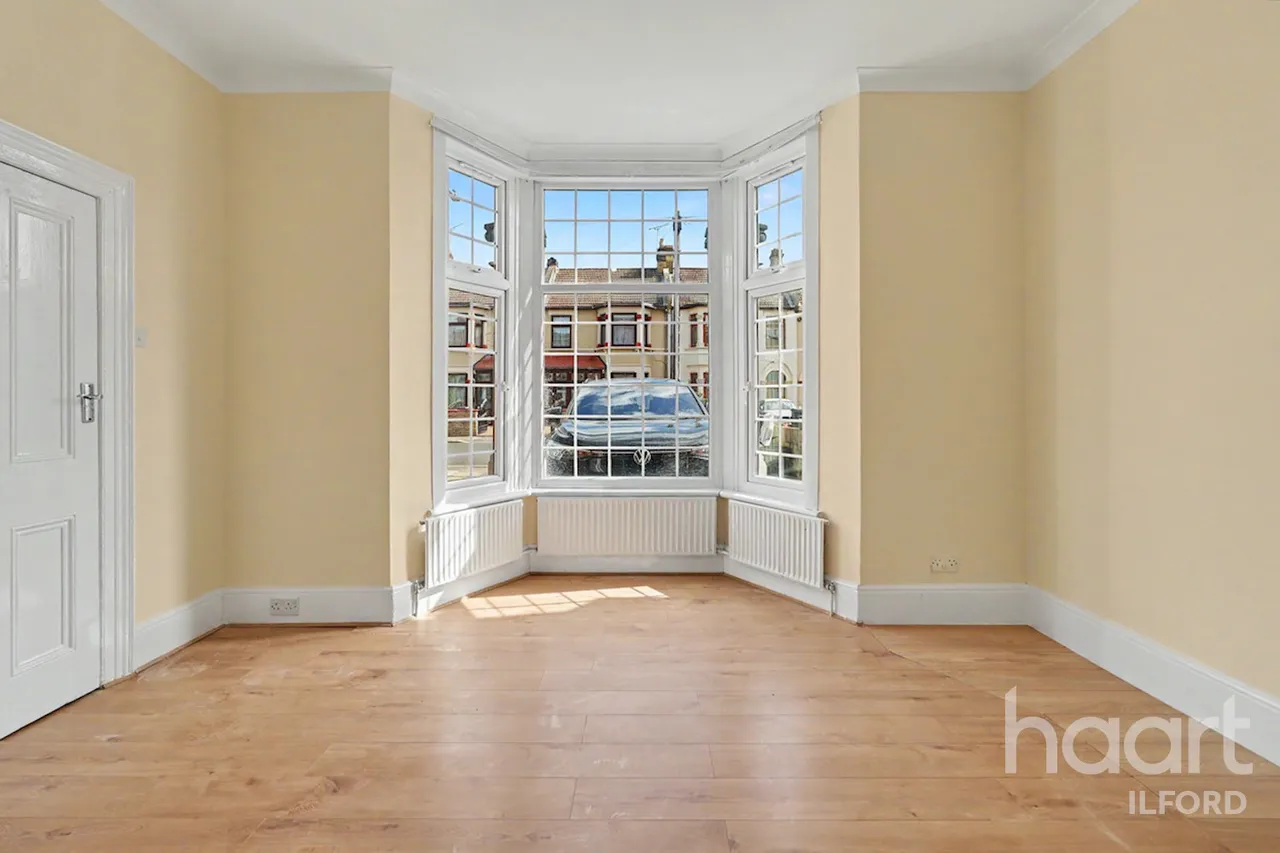 Grosvenor Road, Ilford, IG1, photo 8