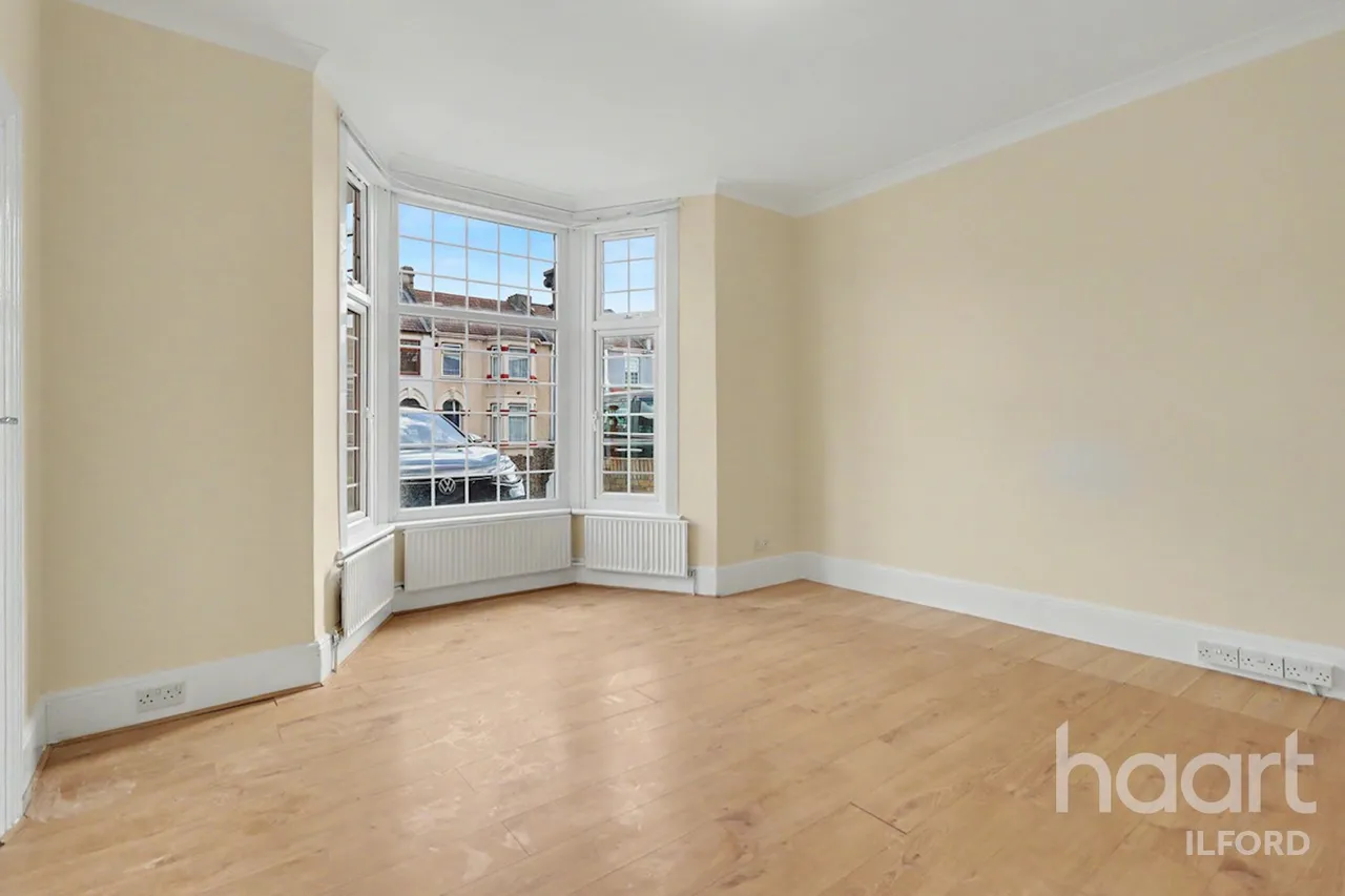 Grosvenor Road, Ilford, IG1, photo 6