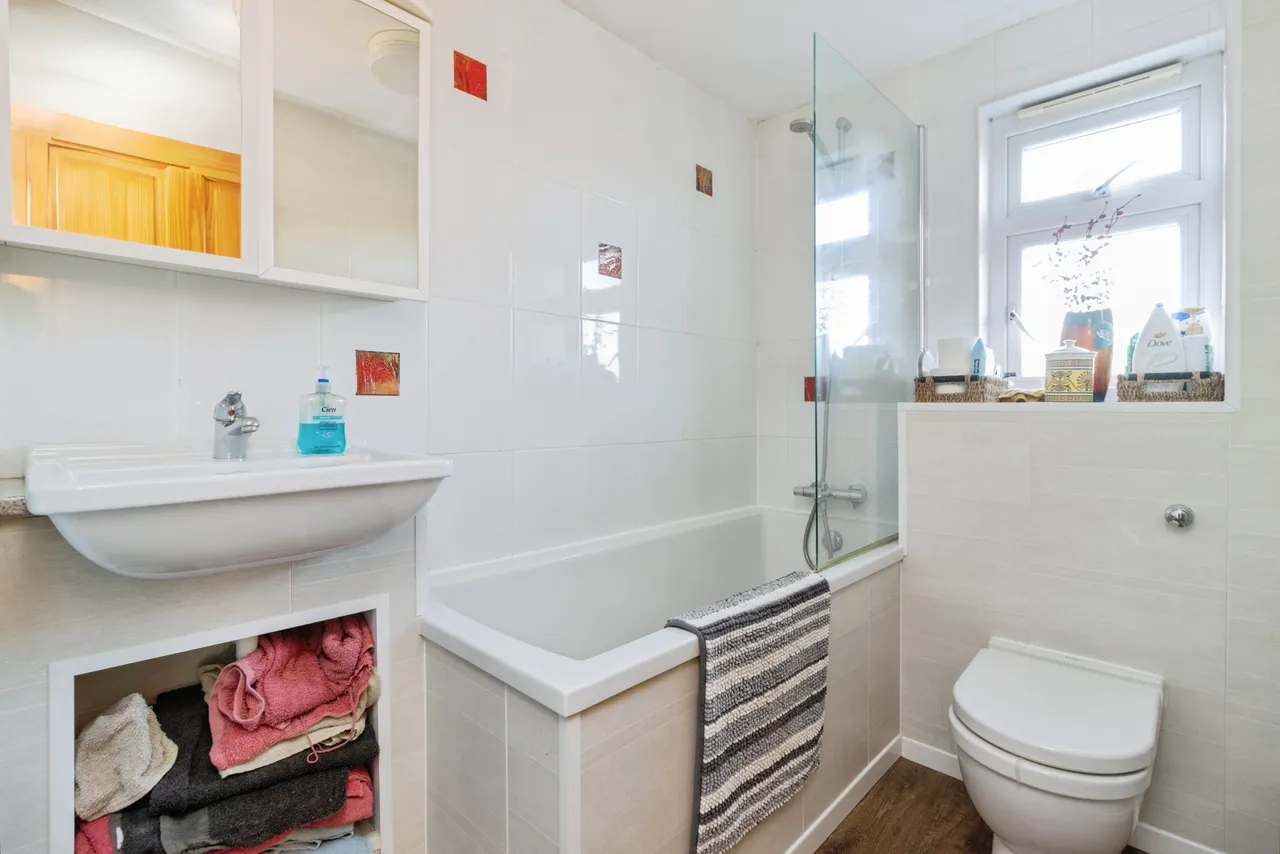 Alexandra Road, Bridport, DT6, photo 6