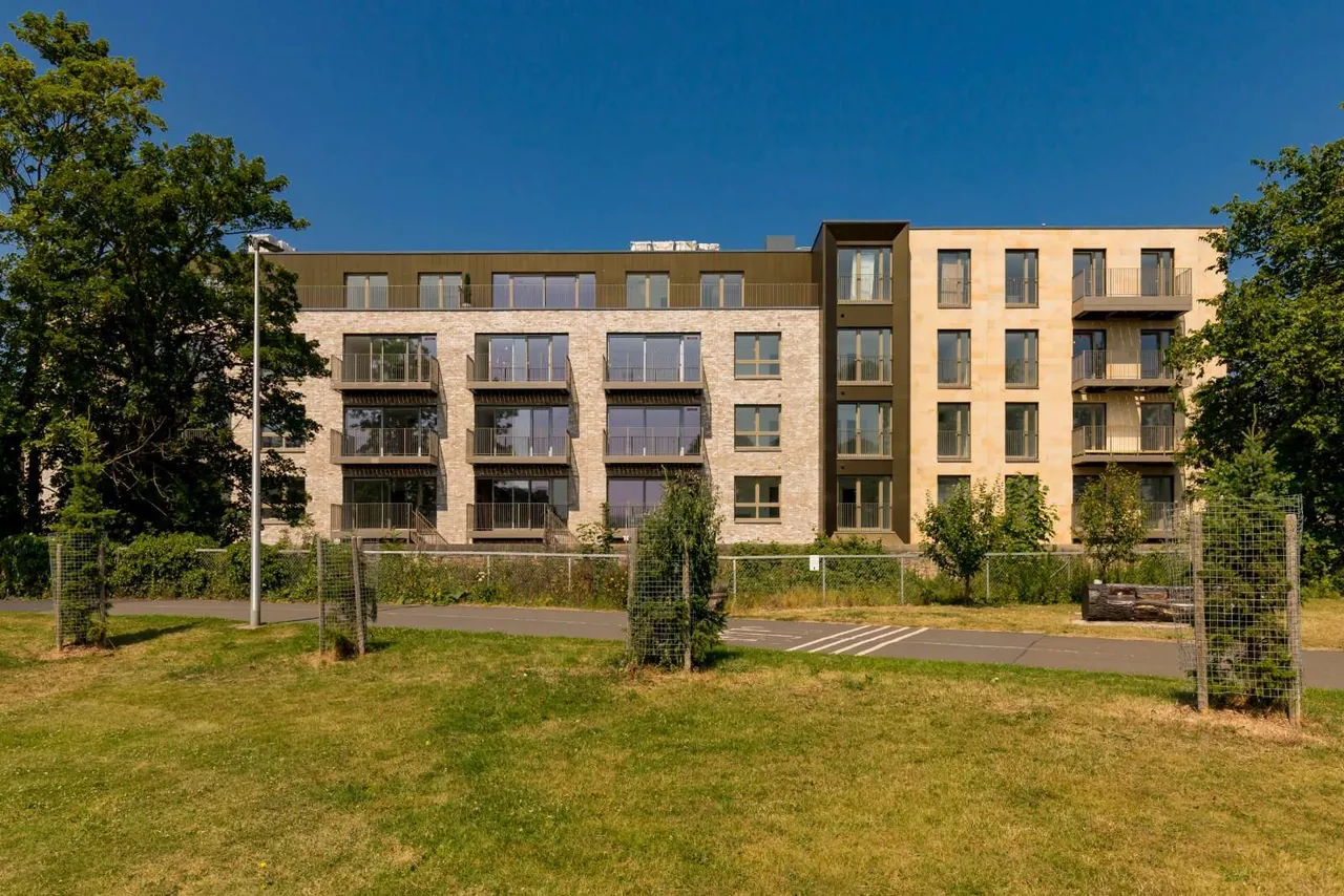 Murrayfield Park, Corstorphine Road, Edinburgh, Midlothian, EH12 5QQ, photo 3