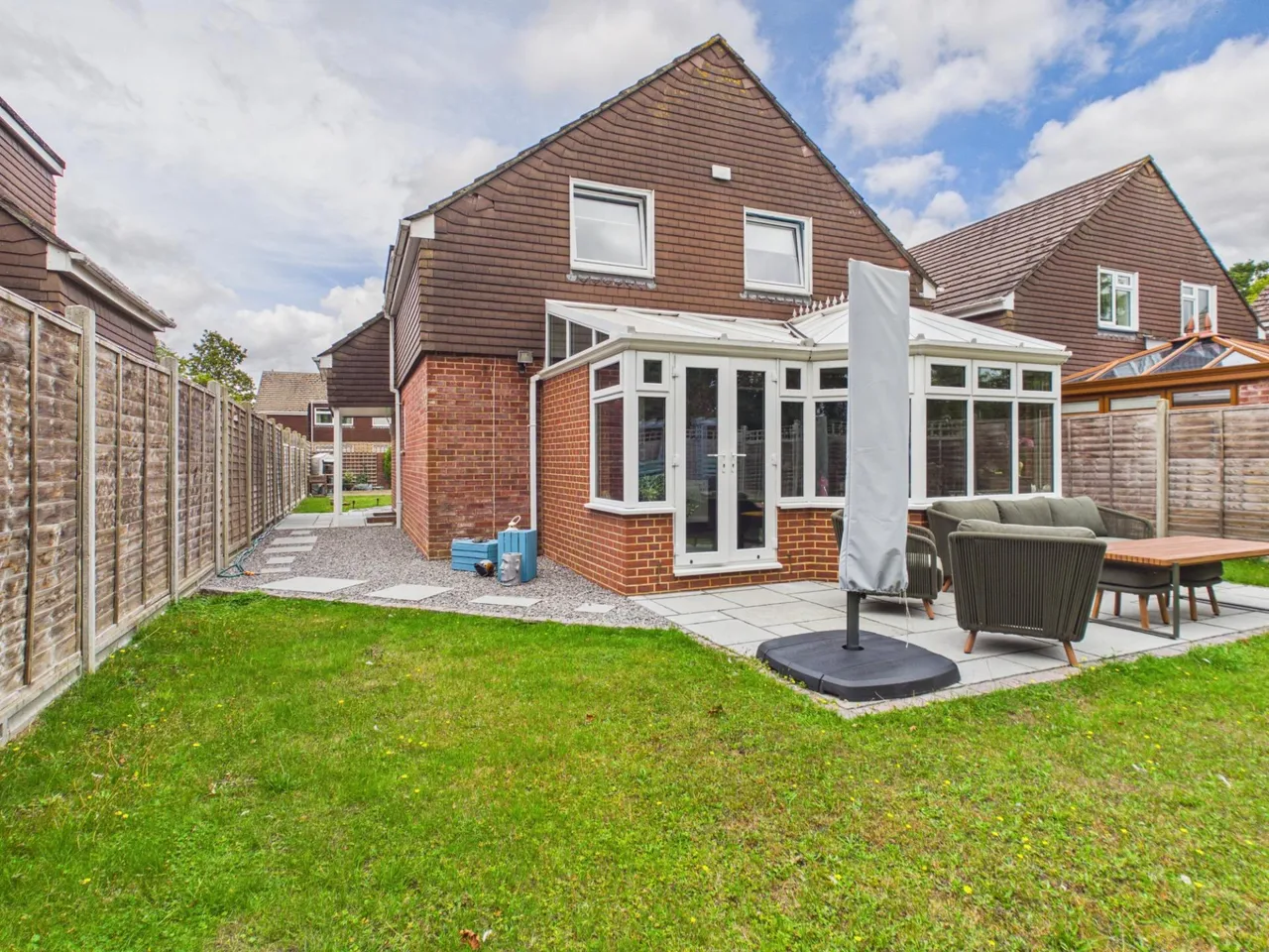 Droxford Crescent, Tadley, RG26, photo 2