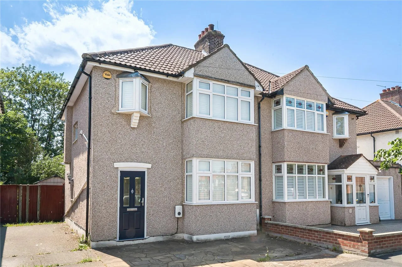 3 bed house for sale, Constance Road, Twickenham, TW2
