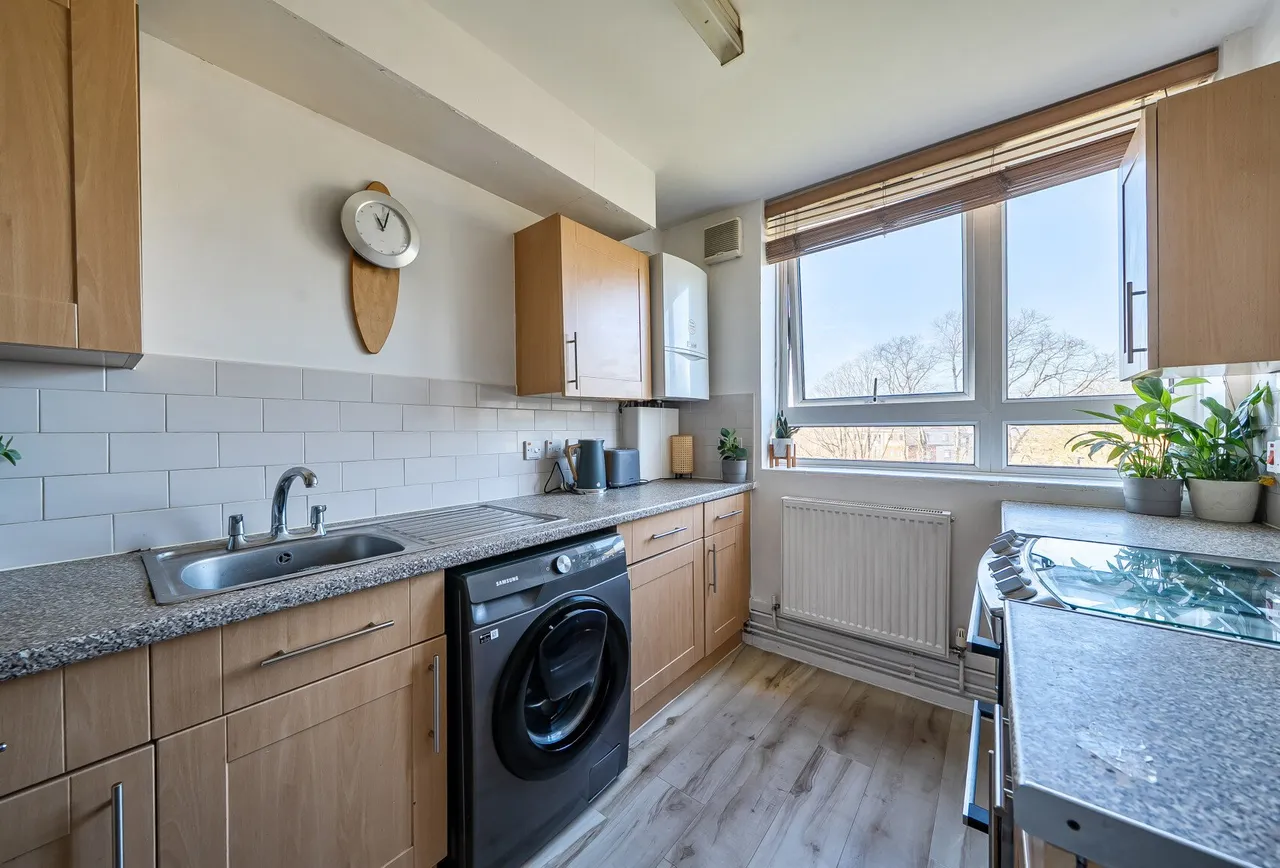 Perry House, Tierney Road, SW2 4QU, photo 5