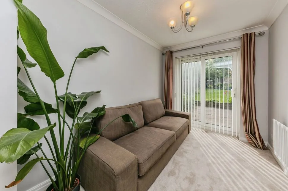 Broxton Avenue, Middlewich, CW10, photo 12