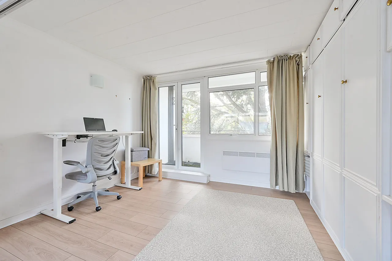 6 The Cedars, Heronsforde, London, photo 11