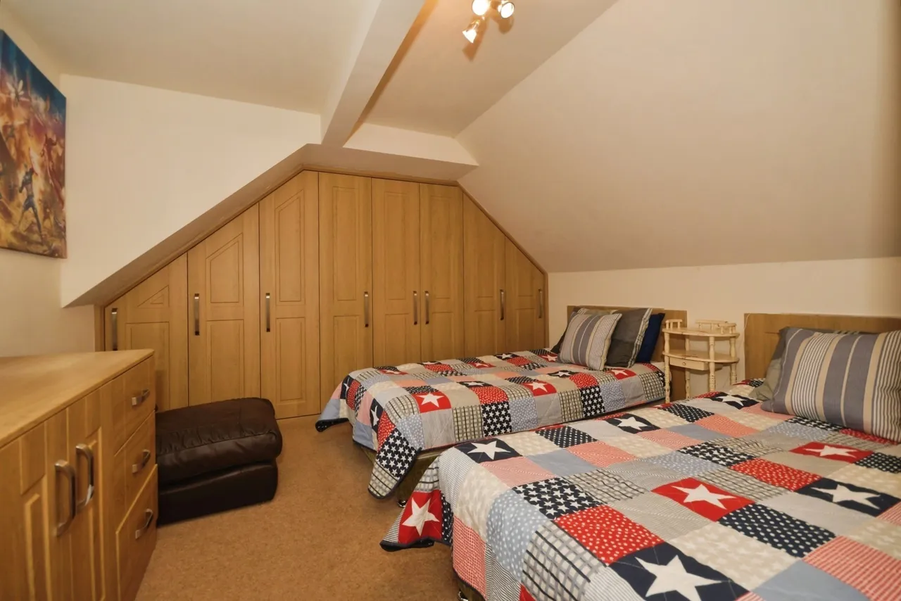 Nethermoor Road, Wingerworth, Chesterfield, Derbyshire, S42, photo 15
