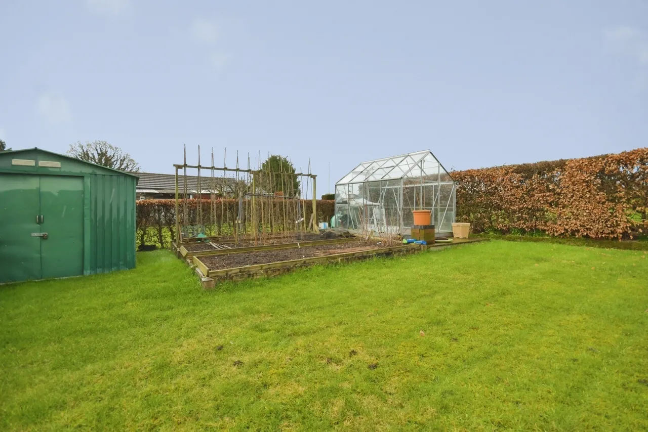 Nethermoor Road, Wingerworth, Chesterfield, Derbyshire, S42, photo 11