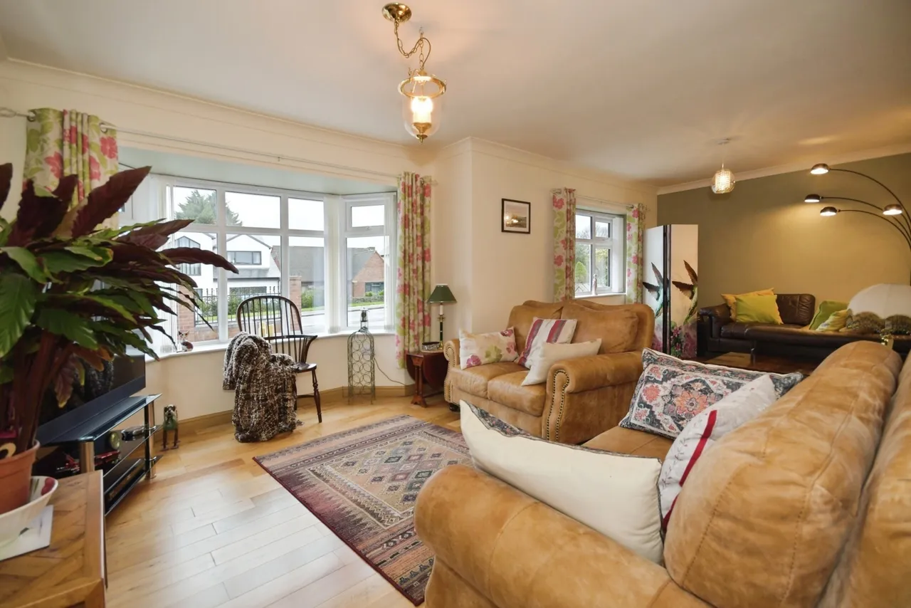 Nethermoor Road, Wingerworth, Chesterfield, Derbyshire, S42, photo 4