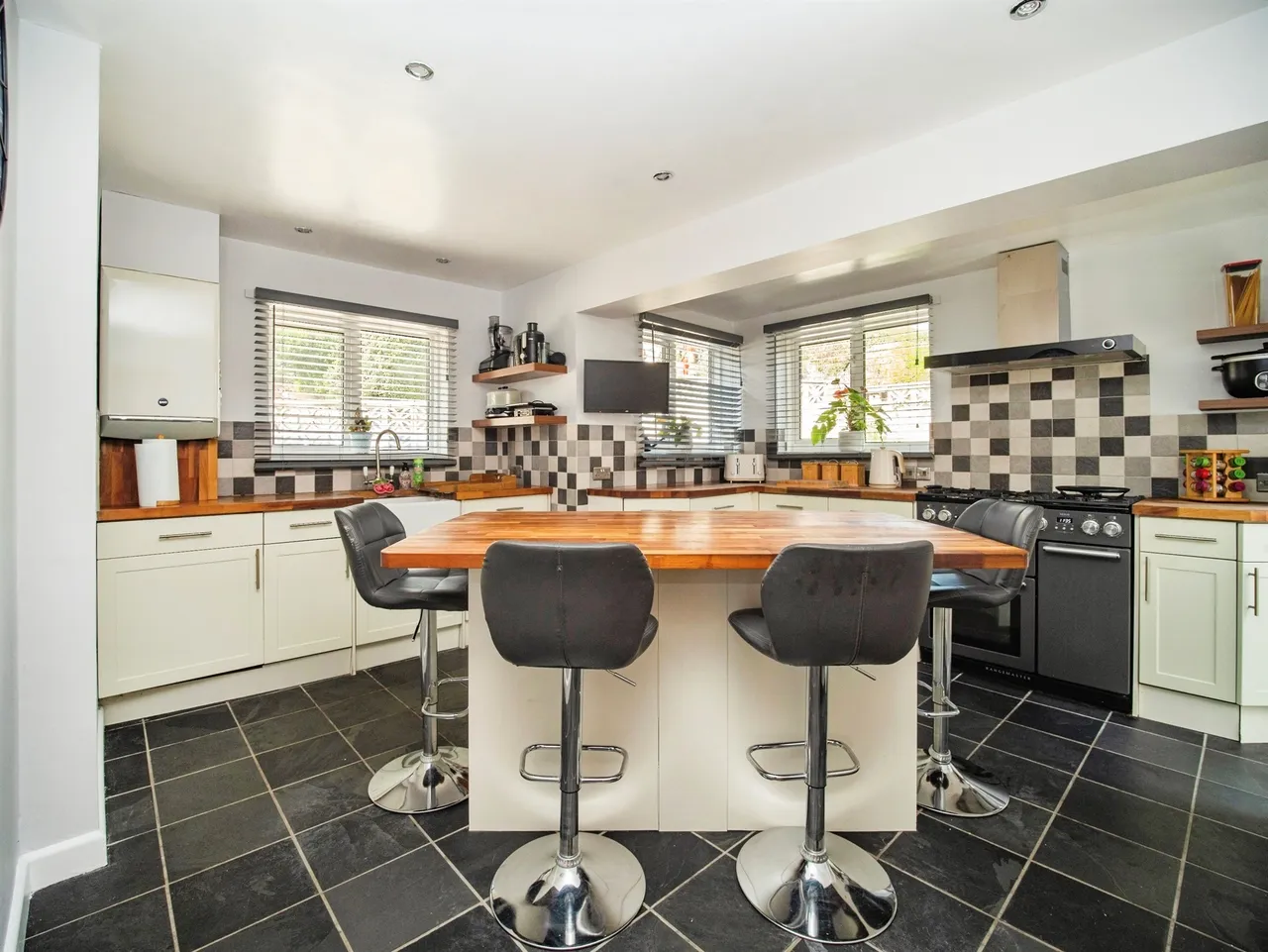 Marley Close, Preston, DT3, photo 2