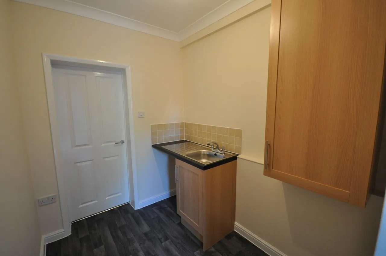 Ardleigh Green Road, Hornchurch, RM11 2SH, photo 5