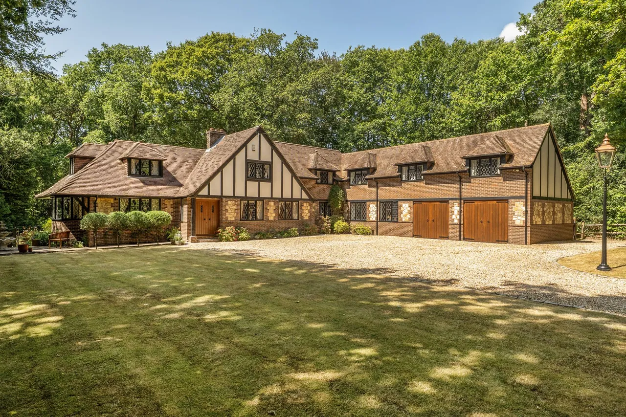 Merrywood Lane, Thakeham, RH20, photo 49
