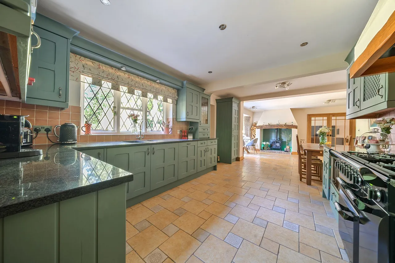 Merrywood Lane, Thakeham, RH20, photo 2