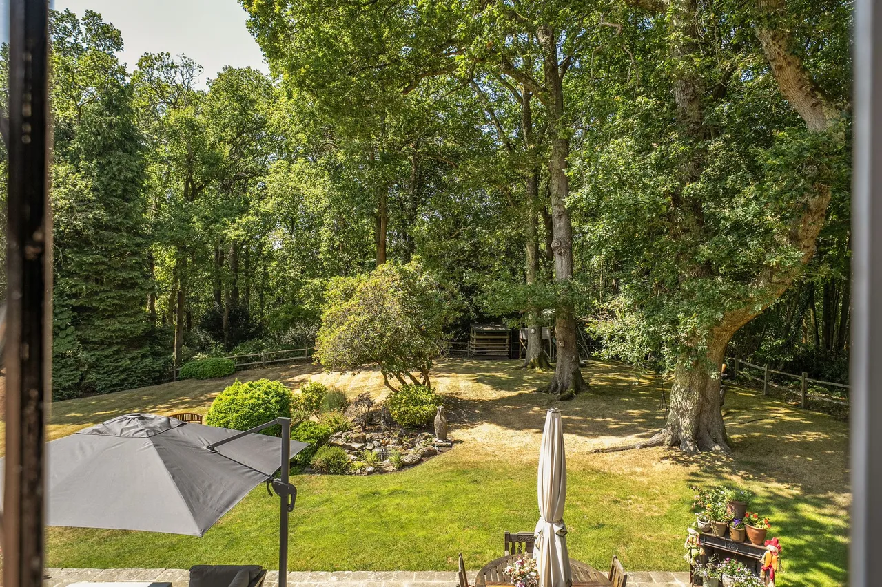 Merrywood Lane, Thakeham, RH20, photo 44