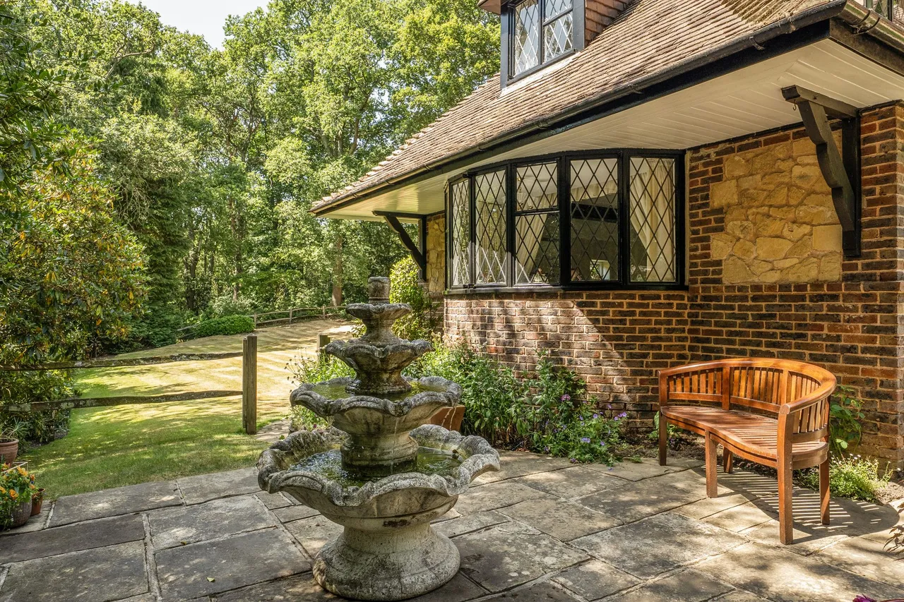 Merrywood Lane, Thakeham, RH20, photo 45