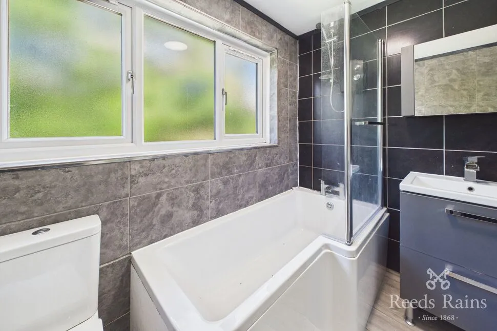 Fraser Crescent, Sheffield, S8, photo 12