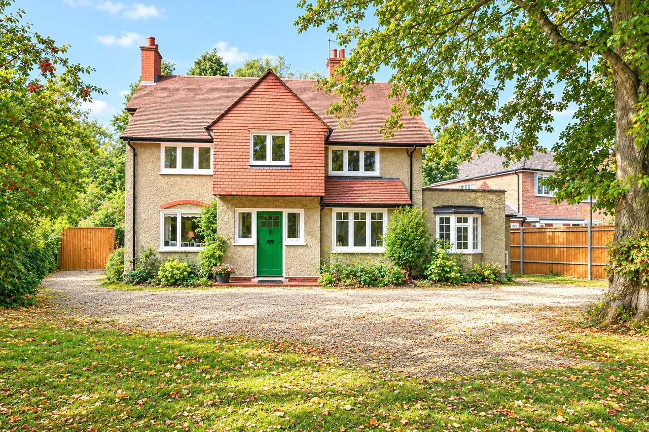 5 bed house for sale, Carthona Drive, Fleet, GU52