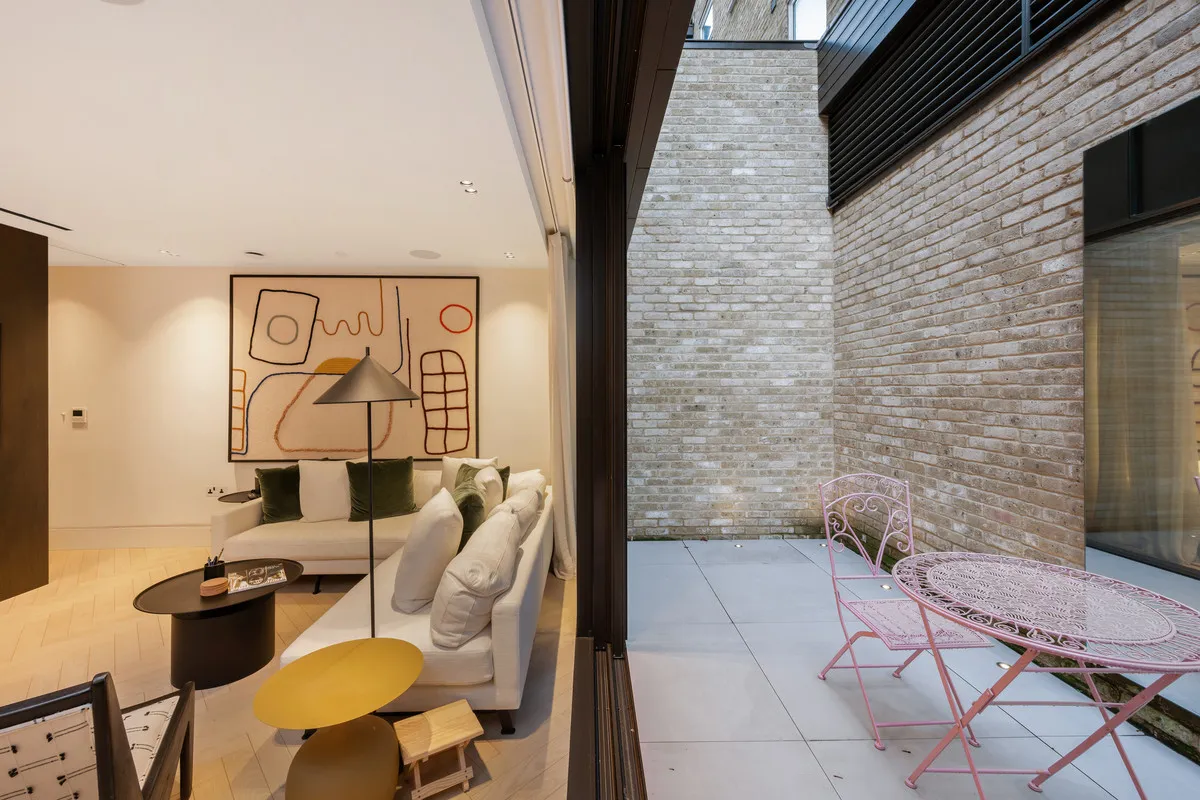 Park Crescent, London, W1B, photo 5