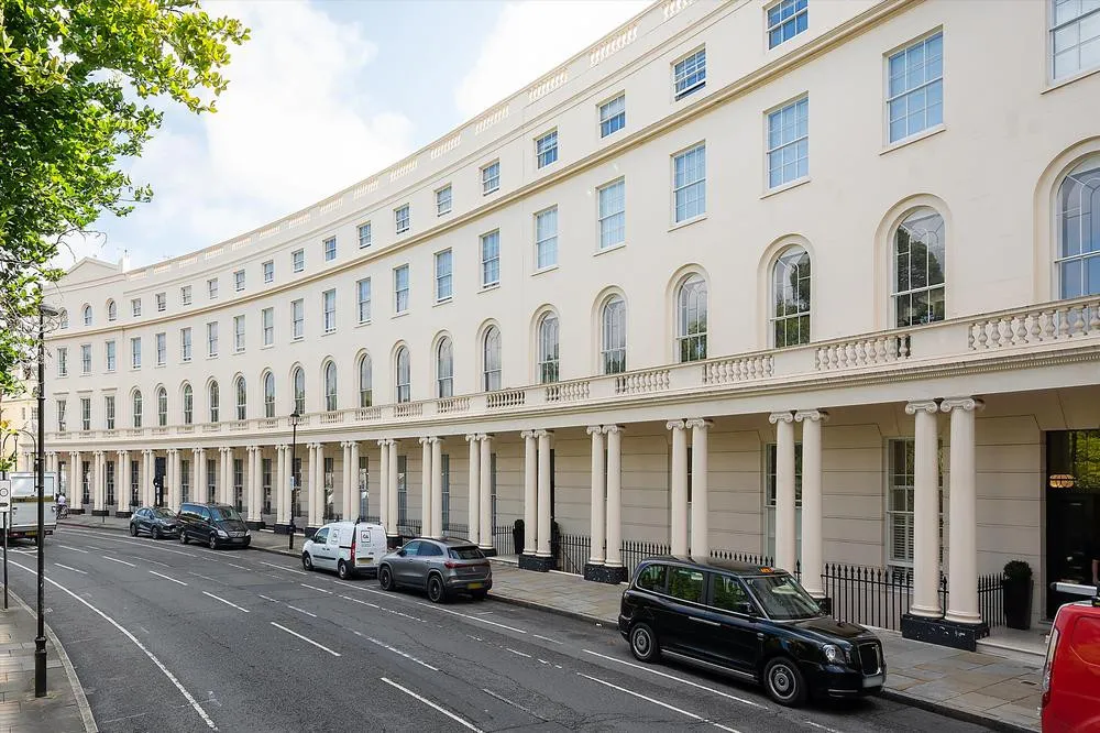 1 bed flat for sale, Park Crescent, London, W1B